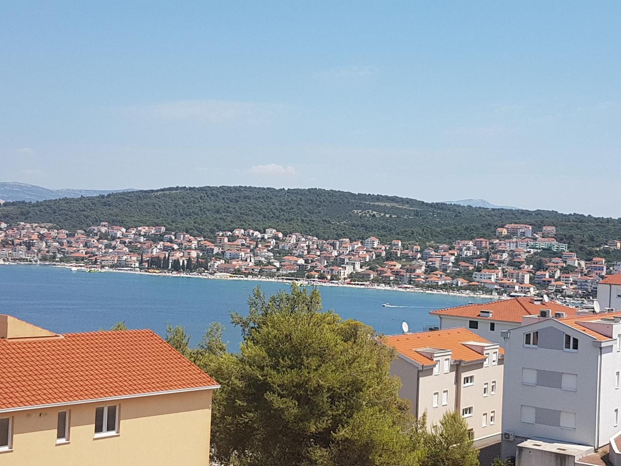 Apartment Tihana Trogir Exterior photo