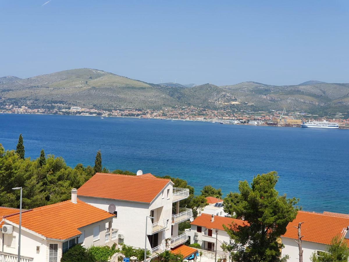 Apartment Tihana Trogir Exterior photo