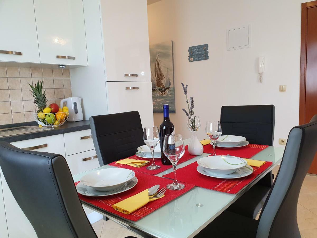 Apartment Tihana Trogir Exterior photo